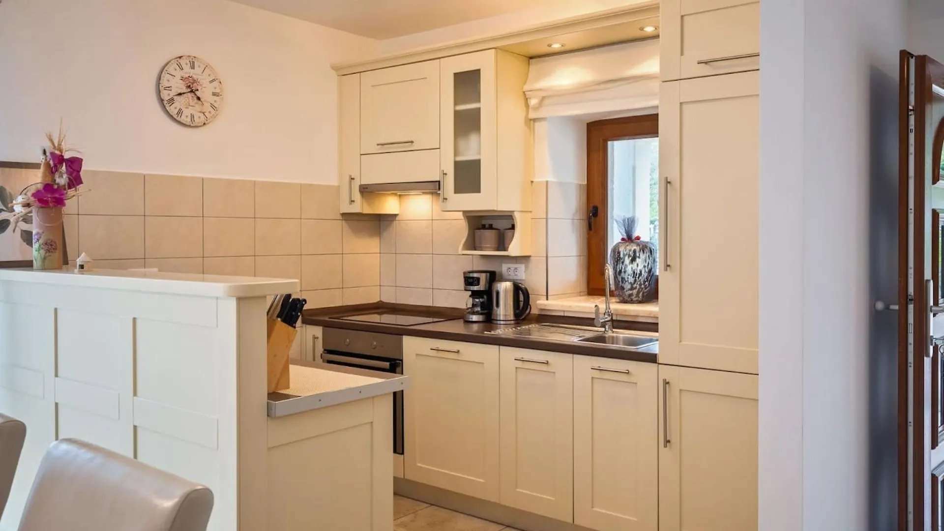 Rustic Villa Casa Mate With 2 Bedrooms In Tinjan Kringa 0*,